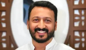 राहुल मामकूटथिल समाचार: एक खाली कार्यालय की कुर्सी जो सोशल मीडिया विवाद के बीच युवा कांग्रेस अध्यक्ष के इस्तीफे का प्रतिनिधित्व करती है।